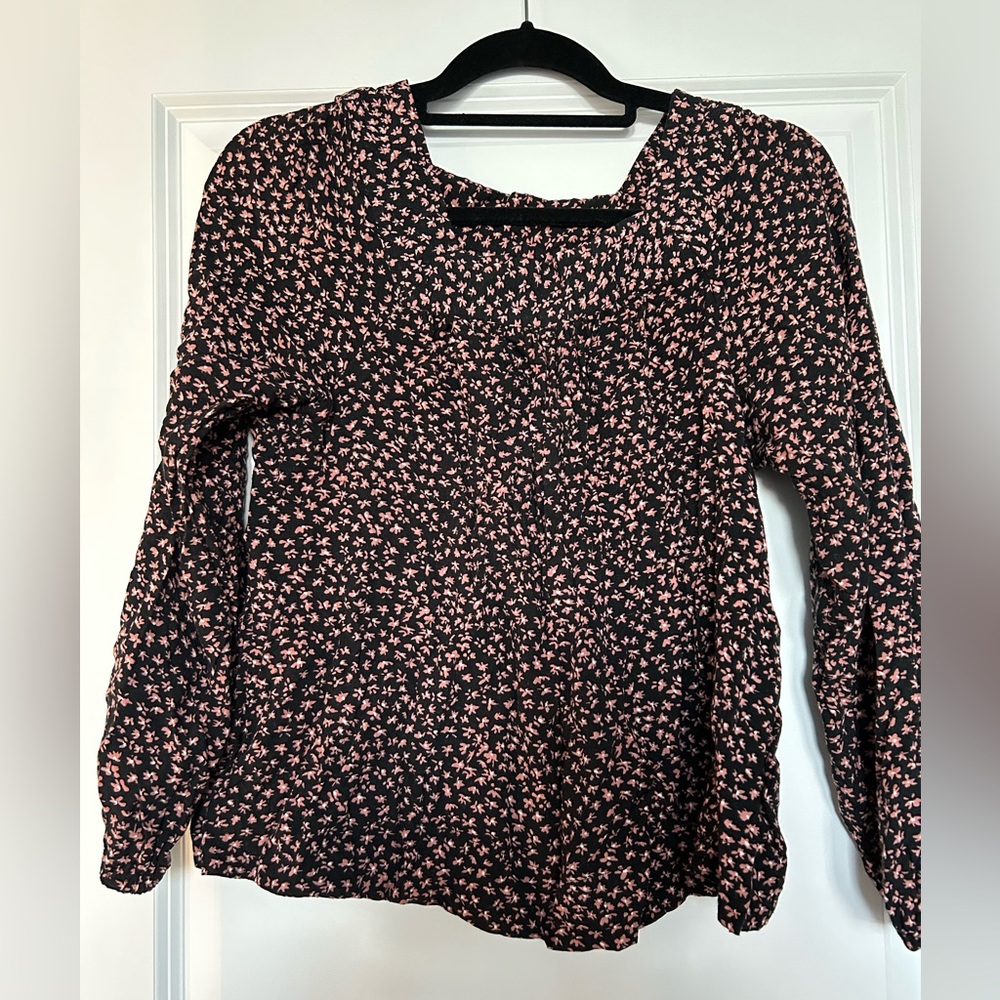 Universal Thread flowy floral top